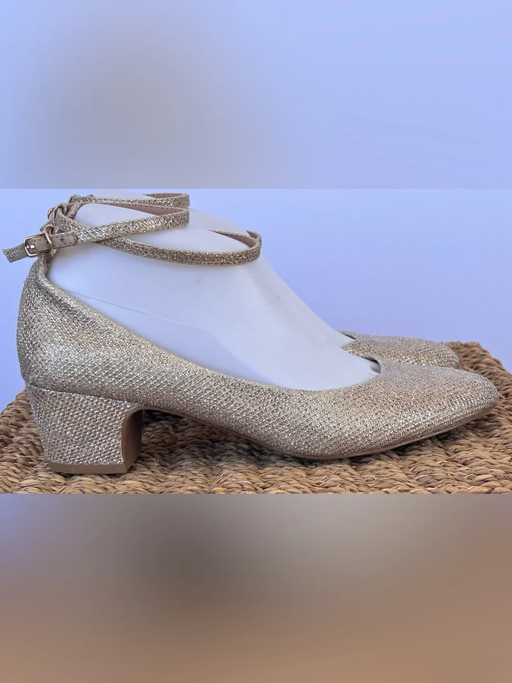 Pilcro & The Letterpress by‎ Anthropologie Women’s Ana Glitter Heel Gold Size 7M